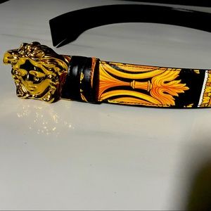 Mens Madusa head belt